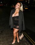 Ellie Brown Shows off Her Boobs