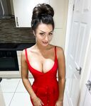 Leah - UK Girl