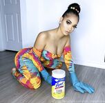 Ms Chelsmarie