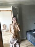 Ellie Leen leaks