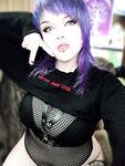 Slutty goth e-girl