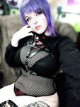 Slutty goth e-girl