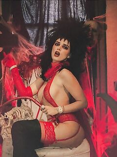 Bella Thorne Halloween Leaks