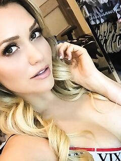 Updated Mia Malkova Onlyfans