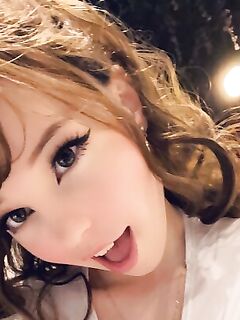 BELLE DELIPHINE SHOW BOOBS AGAIN x2