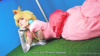 Gremlynne - Princess Peach