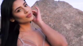 mia francis (Video 5)