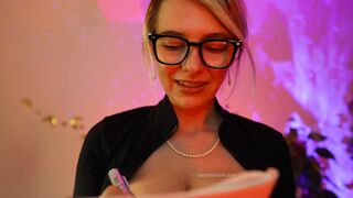 Soph Stardust ASMR