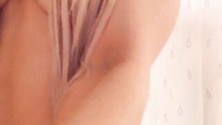 Molly Eskam - Nude & Sexy (Video 21)