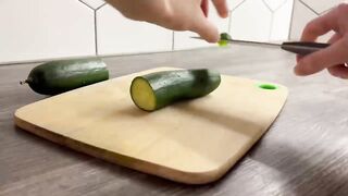 Sansa_mur - Babe Cutting Cucumbers Took One To Put It In Her Ass
