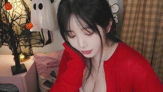 Yoon Ying ASMR