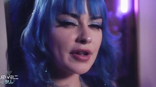 Jewelzblu - Babe Fucks Her Pussy With Dildo Solo