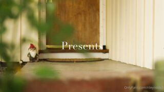 R.R OF - Smoking Hot Blowjob