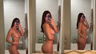 Natalie Roush full naked mirror selfie