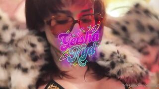 geisha bg