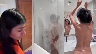 Mia Khalifa Flaunts Her Boobs During Morning Routine