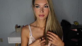 Sabrina Vaz ASMR