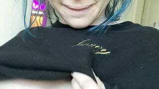 Mil@ M0ndell (Video 1)