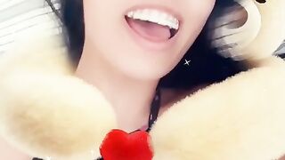 andreinadeluxe OF (Video 4)