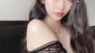 Vyxia Phan (Video 3)