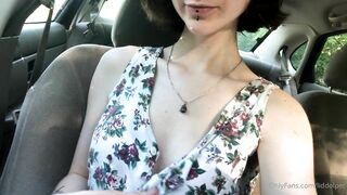 Liddolpet public flash in car