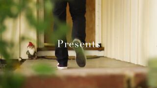 Riley Reid sucks a cock