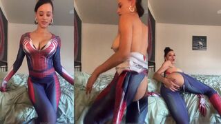 stormi maya the pussy spread