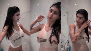 Mia Kalifa Wet-shirt Shower Live