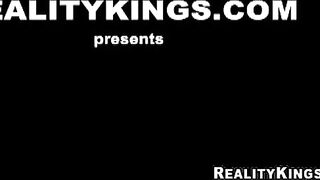 Liz Katz (Risi Simms)