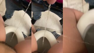 MissVanessaJune BG peeing together