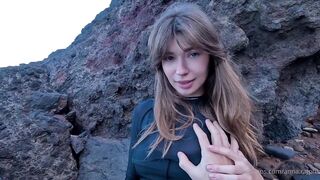 Anna Ralphs Hiking